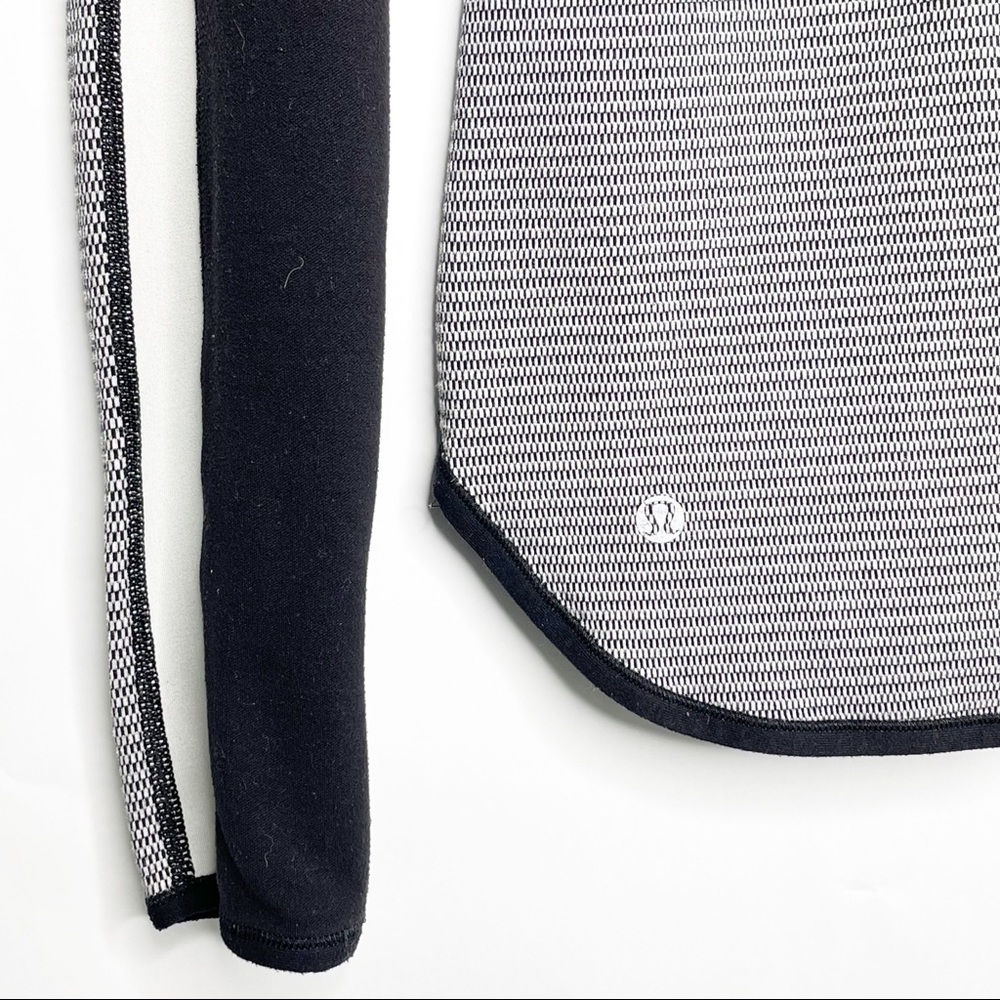 Lululemon Runder Under Reversible Tee - Picture 10 of 13